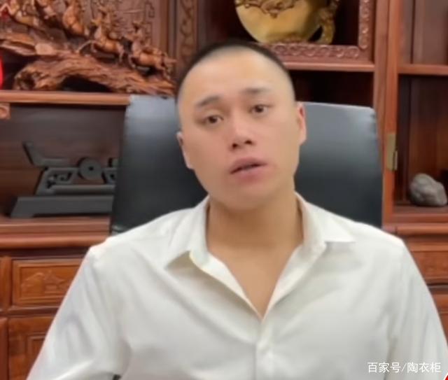 网红鼻祖刘二狗，现象背后的故事与启示